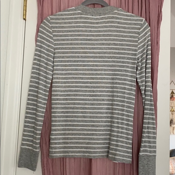 Striped Gap Long Sleeve - Picture 5 of 5
